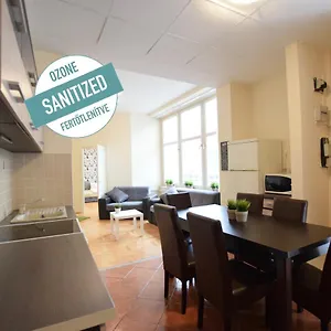 Budget By Hi5 - Feherhajo Apartment